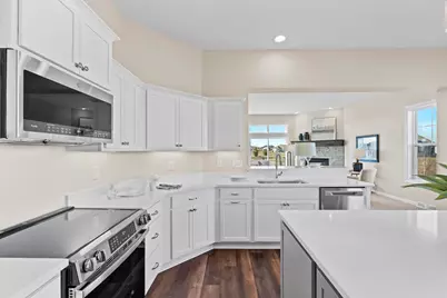 1383  Prairie Creek Cir #16E, Oconomowoc, WI 53066 - Photo 7