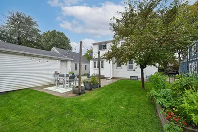 2610 N 75th St, Wauwatosa, WI 53213 - Photo 31