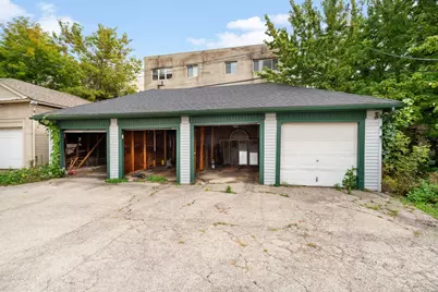 1616 N Warren Ave, Milwaukee, WI 53202 - Photo 23