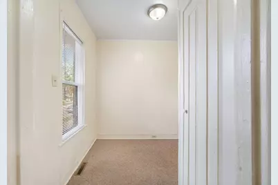 1616 N Warren Ave, Milwaukee, WI 53202 - Photo 3