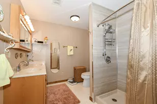 S86W30445 Stonegate Dr, Mukwonago, WI 53149 - Photo 17