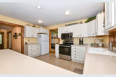 S86W30445  Stonegate Dr, Mukwonago, WI 53149 - Photo 37