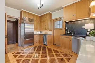 2522 N Summit Ave, Milwaukee, WI 53211 - Photo 17