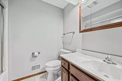 12605 W Wilbur Dr, New Berlin, WI 53151 - Photo 29