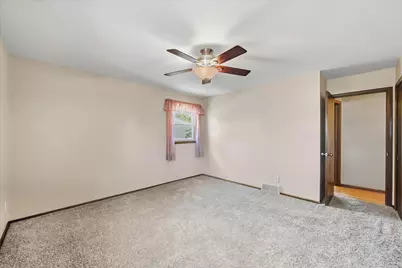 12605 W Wilbur Dr, New Berlin, WI 53151 - Photo 23