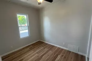 2043 Clark St, Racine, WI 53403 - Photo 15