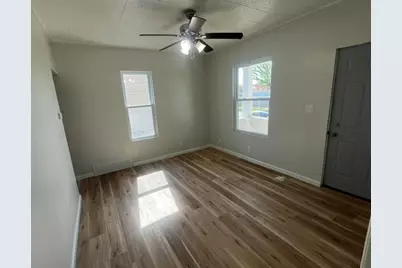 2043  Clark St, Racine, WI 53403 - Photo 9