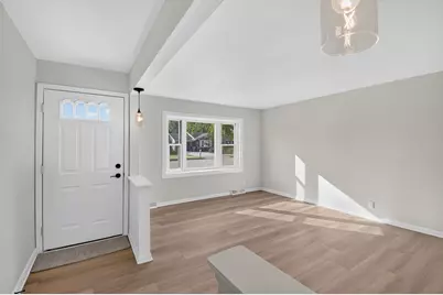 8101  62nd Ave, Kenosha, WI 53142 - Photo 5