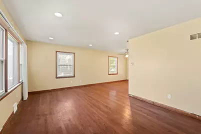 5070 N 20th St, Milwaukee, WI 53209 - Photo 5