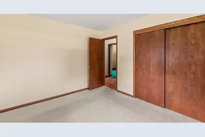 5503 W Silverleaf Ln, Brown Deer, WI 53223 - Photo 7