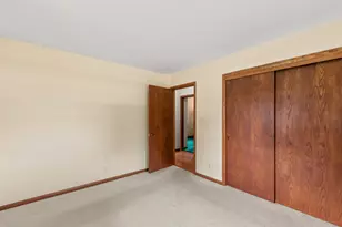 5503 W Silverleaf Ln, Brown Deer, WI 53223 - Photo 7