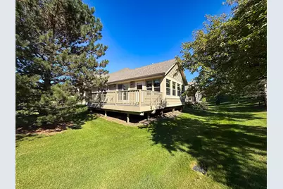 N21W24303 E Parkway Meadow Cir #B, Pewaukee, WI 53072 - Photo 41
