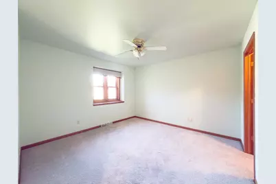 N21W24303 E Parkway Meadow Cir #B, Pewaukee, WI 53072 - Photo 25