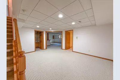 N21W24303 E Parkway Meadow Cir #B, Pewaukee, WI 53072 - Photo 29