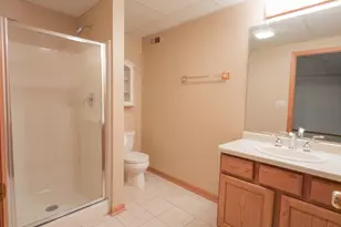 N21W24303 E Parkway Meadow Circle, Pewaukee, WI 53072 - Photo 35