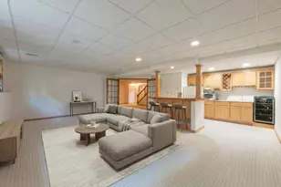N21W24303 E Parkway Meadow Circle, Pewaukee, WI 53072 - Photo 31