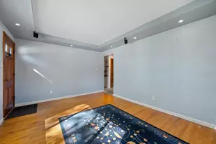9020 W Vincent Pl, West Allis, WI 53214 - Photo 3