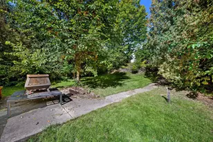 9020 W Vincent Pl, West Allis, WI 53214 - Photo 31
