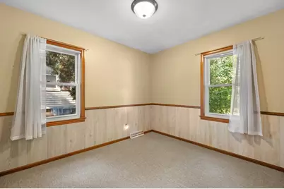 9020 W Vincent Pl, West Allis, WI 53214 - Photo 13