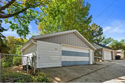 9020 W Vincent Pl, West Allis, WI 53214 - Photo 21