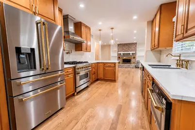 10166 S Nicholson Rd, Oak Creek, WI 53154 - Photo 19