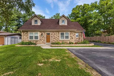 10166 S Nicholson Rd, Oak Creek, WI 53154 - Photo 1