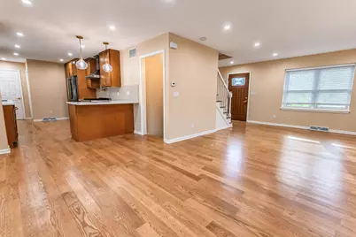 10166 S Nicholson Rd, Oak Creek, WI 53154 - Photo 17
