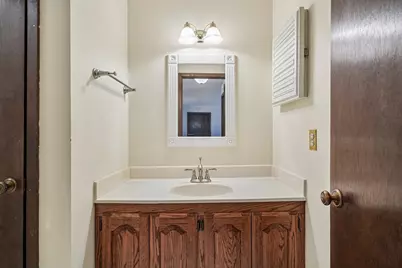 8560 W Waterford Ave #1, Greenfield, WI 53228 - Photo 39