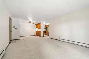 8560 W Waterford Ave, Greenfield, WI 53228 - Photo 19