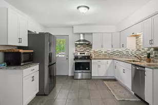 1515 S Sunny Slope Rd, New Berlin, WI 53151 - Photo 11