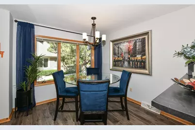N24W24045  Brandon Oaks Dr #B, Pewaukee, WI 53072 - Photo 11