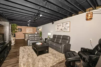 N24W24045  Brandon Oaks Dr #B, Pewaukee, WI 53072 - Photo 5