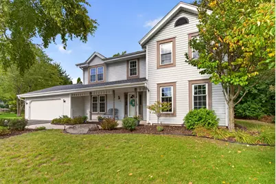 4134 S Victoria Ct, New Berlin, WI 53151 - Photo 3