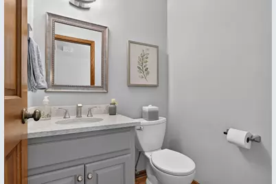 4134 S Victoria Ct, New Berlin, WI 53151 - Photo 15