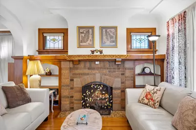 2546 S Howell Ave, Milwaukee, WI 53207 - Photo 11
