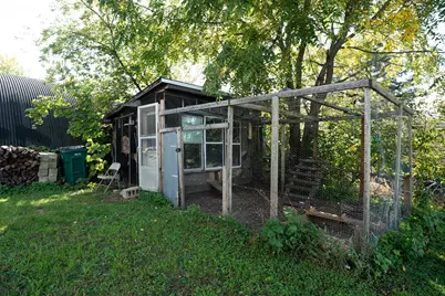 400 W Market St, Burlington, WI 53105 - Photo 27