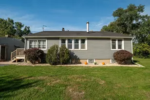 400 W Market St, Burlington, WI 53105 - Photo 1