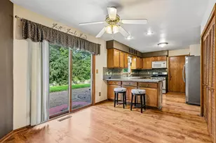 28604 Burma Ln, Racine, WI 53185 - Photo 7