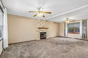 28604 Burma Ln, Racine, WI 53185 - Photo 3