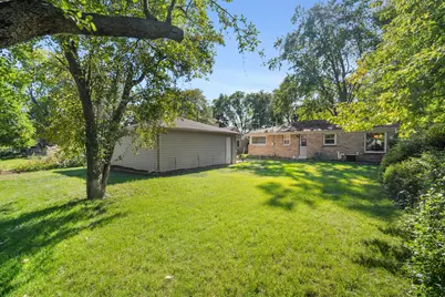 5444 N Dexter Ave, Glendale, WI 53209 - Photo 23