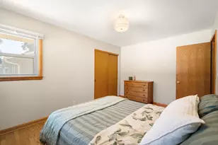 5444 N Dexter Ave, Glendale, WI 53209 - Photo 13