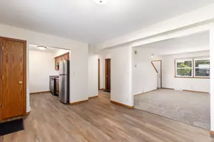 2700 Albany Ct, Waukesha, WI 53188 - Photo 7