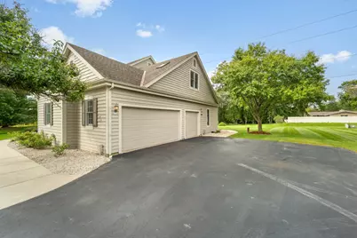 11235 N Westwood Cir, Mequon, WI 53097 - Photo 39