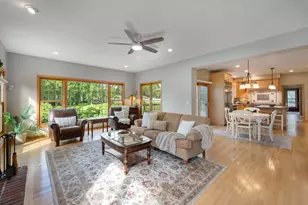 11235 N Westwood Circle, Mequon, WI 53097 - Photo 7