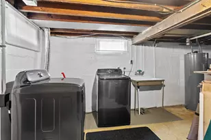 2618 Lincoln Ave, Two Rivers, WI 54241 - Photo 19