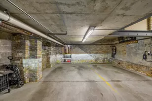 191 N Broadway, Milwaukee, WI 53202 - Photo 37