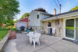 10929 W Harvard Ln, Wauwatosa, WI 53226 - Photo 5
