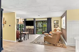 21 Wildwood Ct, Williams Bay, WI 53191 - Photo 11