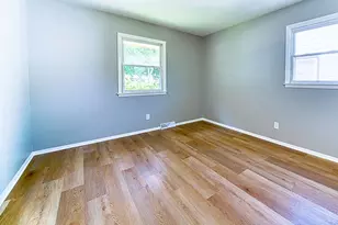 6622 N 51st St, Milwaukee, WI 53223 - Photo 21
