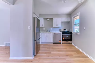 6622 N 51st St, Milwaukee, WI 53223 - Photo 7